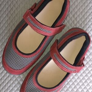 Ortho Feet "Chattanooga" Women's Shoes